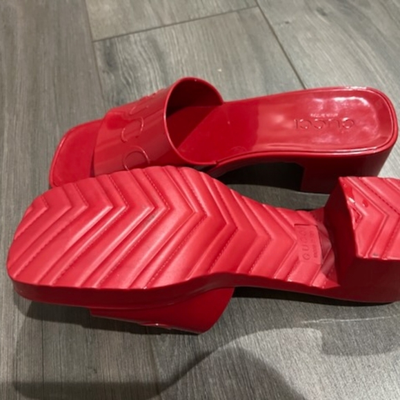 Gucci Red Platform Sandals - Size 9 - Picture 4 of 5
